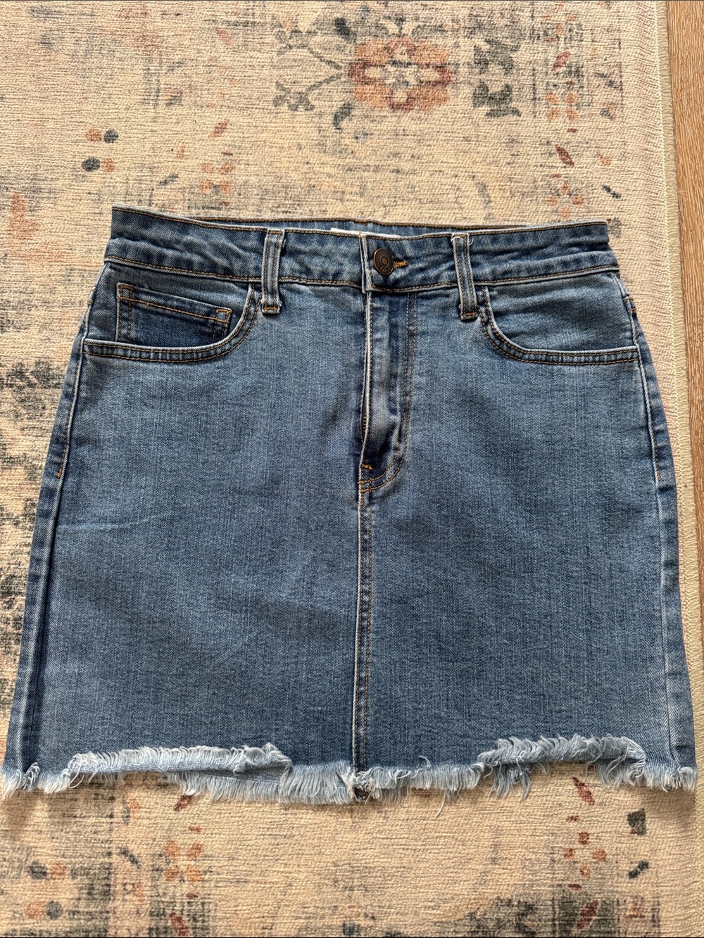 Lulus Women's Blue Denim Mini Skirt - Casual Frayed Hem medium